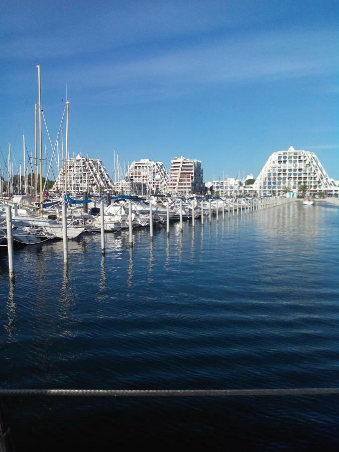 T2 Superbe Vue Port Et Mer Ла Гранде-Моте Екстериор снимка